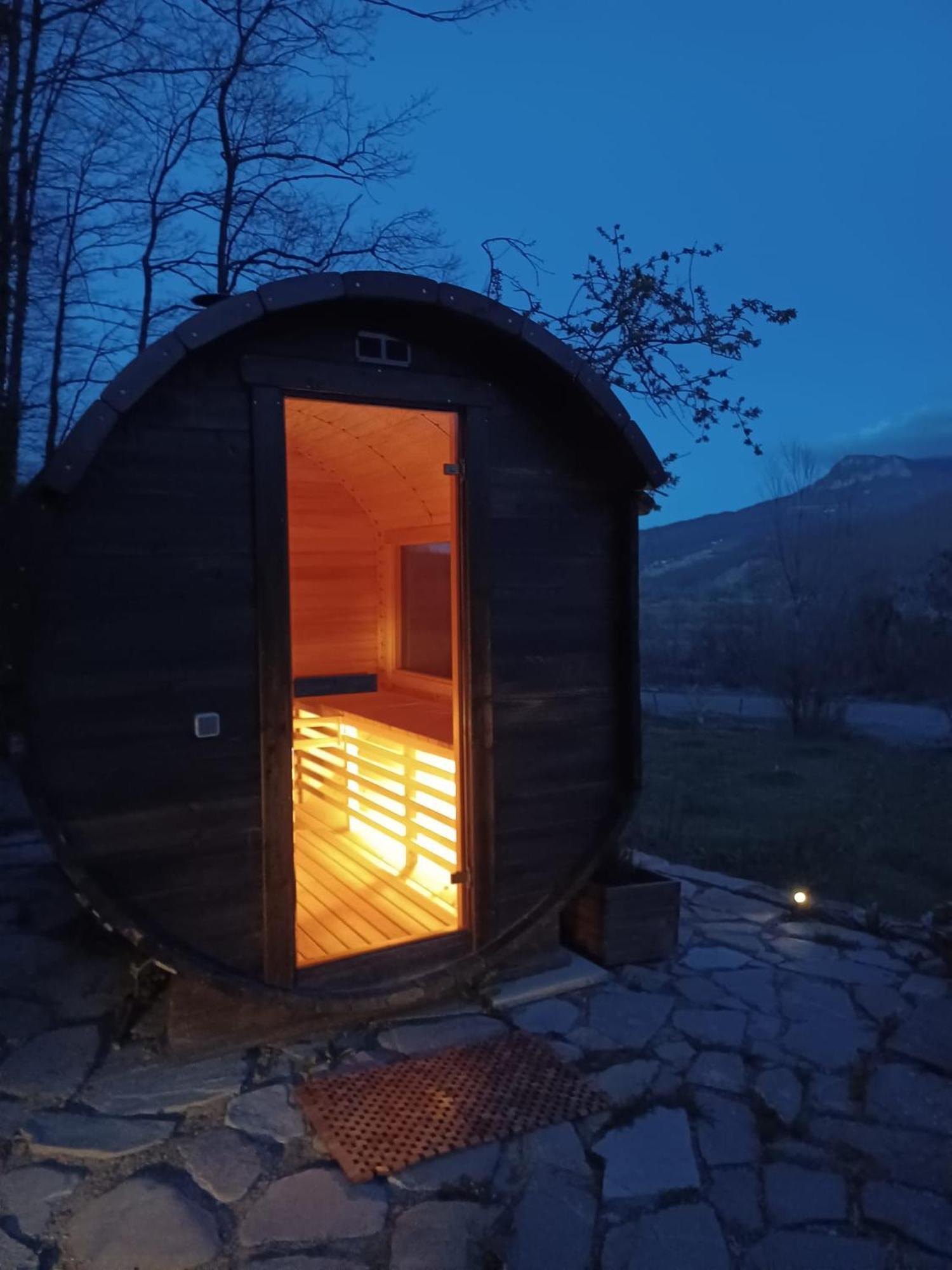 Country-Chic B&B "Il Pozzo E La Macina" 바르디 외부 사진